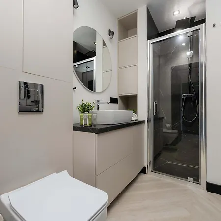 Bright Bukowinska With Parking Near Metro Wilanowska By Renters Prestige Apartment Warsaw