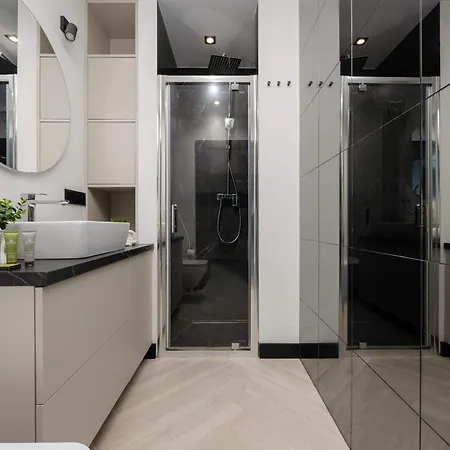 Bright Bukowinska With Parking Near Metro Wilanowska By Renters Prestige
