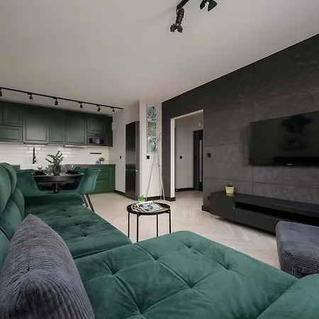 Bright Bukowinska With Parking Near Metro Wilanowska By Renters Prestige * Warsaw