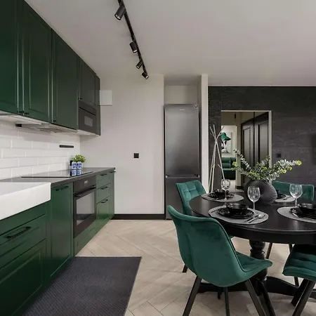 Bright Bukowinska With Parking Near Metro Wilanowska By Renters Prestige Warsaw