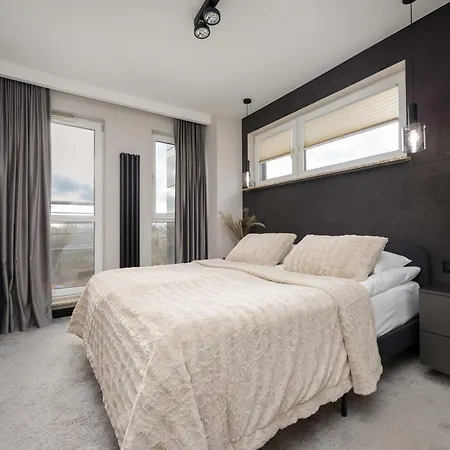 Bright Bukowinska With Parking Near Metro Wilanowska By Renters Prestige Apartment *